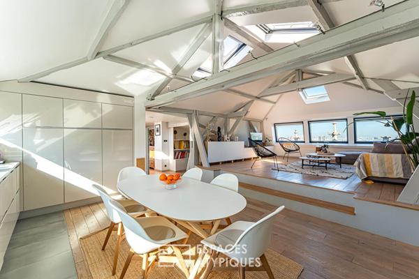 Appartement sous les toits du Château des Montalets à Meudon avec jardin partagé et vue sur Paris