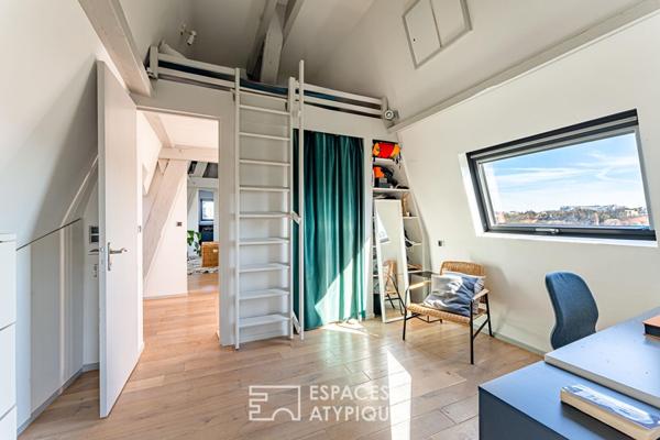 Appartement sous les toits du Château des Montalets à Meudon avec jardin partagé et vue sur Paris