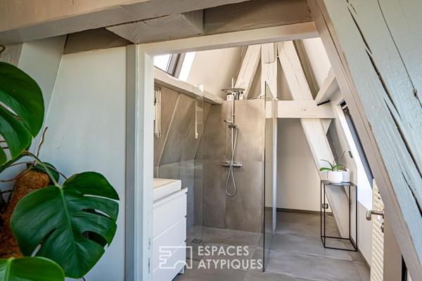Appartement sous les toits du Château des Montalets à Meudon avec jardin partagé et vue sur Paris