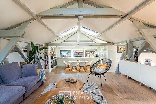 Appartement sous les toits du Château des Montalets à Meudon avec jardin partagé et vue sur Paris