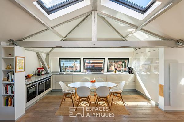 Appartement sous les toits du Château des Montalets à Meudon avec jardin partagé et vue sur Paris
