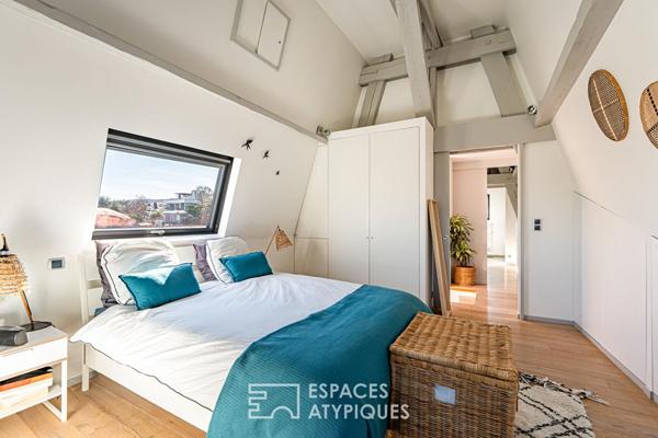 Appartement sous les toits du Château des Montalets à Meudon avec jardin partagé et vue sur Paris