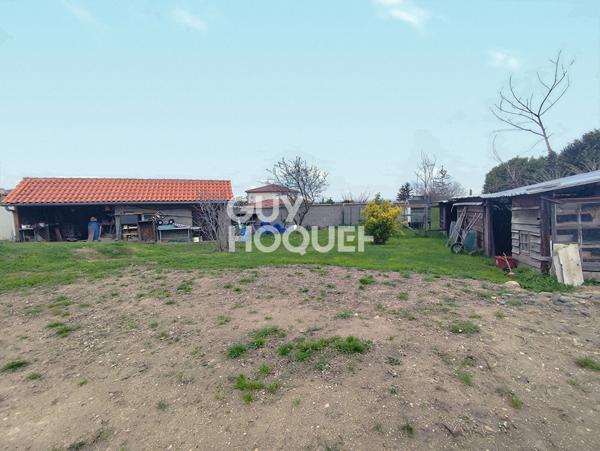 À vendre : Terrain de 990 m² à Ecotay l'Olme !