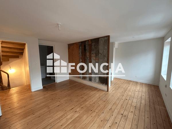Location Studio 25.06 m² - 40/42 RUE DU MARECHAL FOCH Livarot Pays D'auge 14140