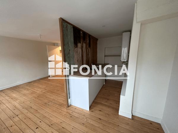 Location Studio 25.06 m² - 40/42 RUE DU MARECHAL FOCH Livarot Pays D'auge 14140