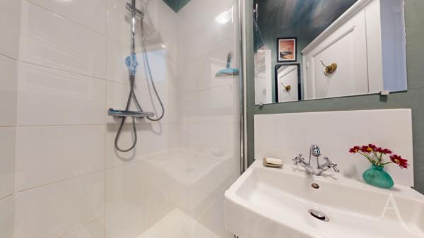 Appartement Musée de Grenoble 4 pièces 105.22 m2 3 chambres balcon