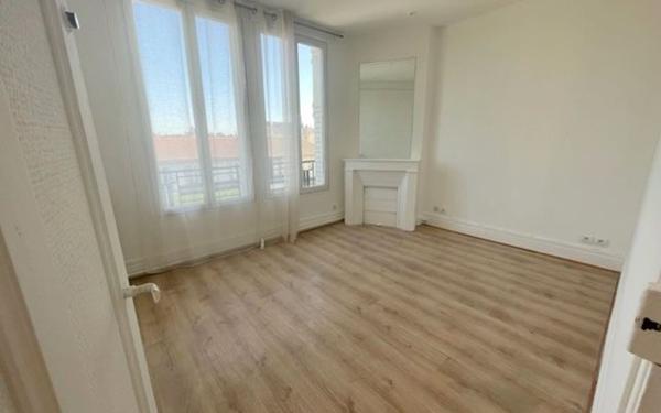 Appartement à vendre    4 pièces • 54 m2 Drancy