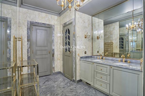 A vendre - Appartement - Avenue Foch - 75116 - 475m²