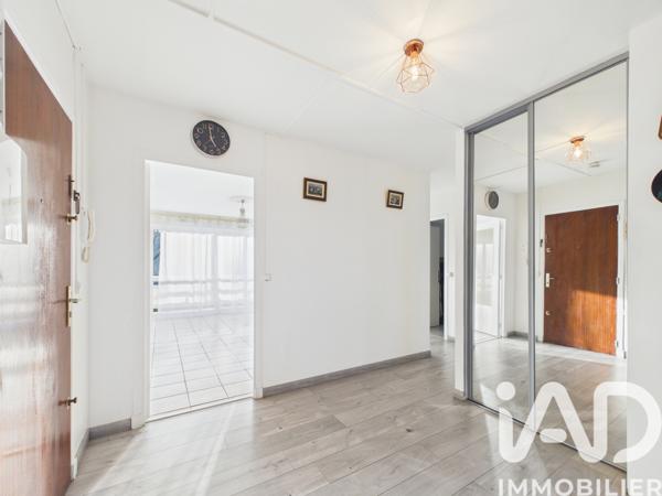 Appartement à vendre 4 pièces 74,55 m² Évry-Courcouronnes