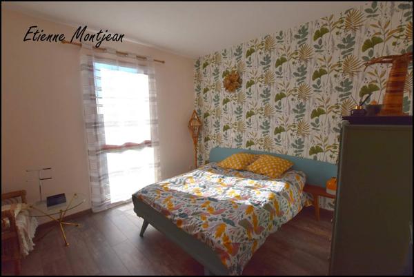 Maison 153 m² 5 chambres, jardin, garage et piscine.