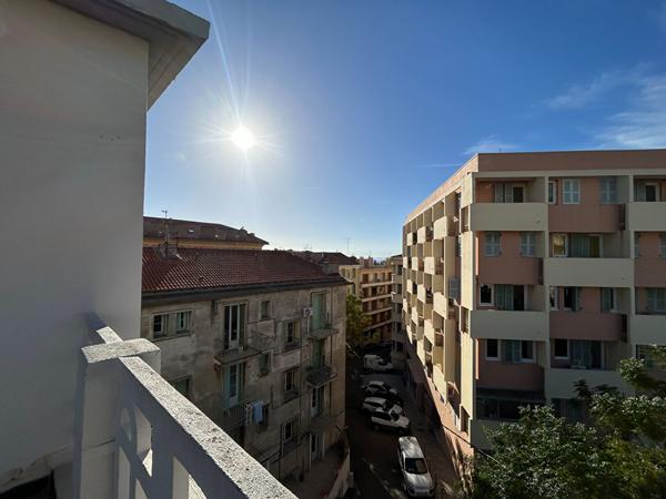 A louer - Bastia, centre ville - 3 pièces