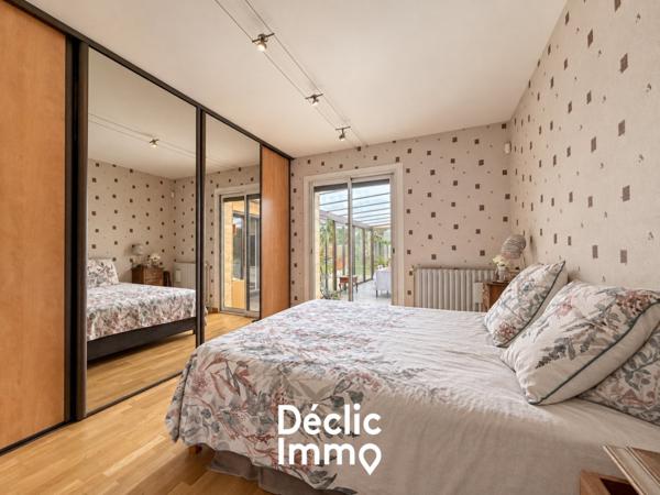 Vente maison individuelle Vouneuil sous biard, 131m² 6 pièces 327 000€ avec garage