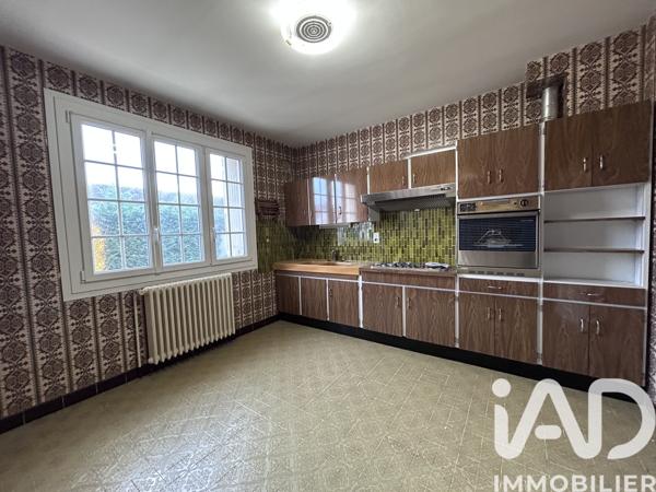 Maison à vendre 5 pièces 229,35 m² Saint-Sulpice-de-Pommeray