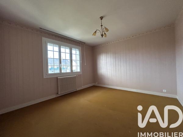 Maison à vendre 5 pièces 229,35 m² Saint-Sulpice-de-Pommeray