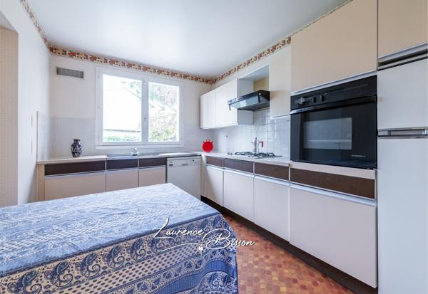 Montesson (78360) MAISON MONTESSON - 8 PIECES - JARDIN