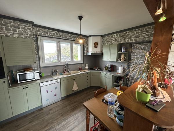 Plouay (56240) Maison de 90m2 à 12 minutes de PLOUAY.