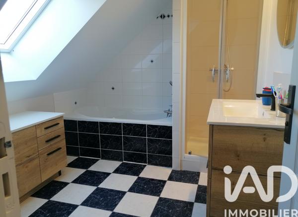Maison à vendre 9 pièces 143 m² La Bazoge-Montpinçon
