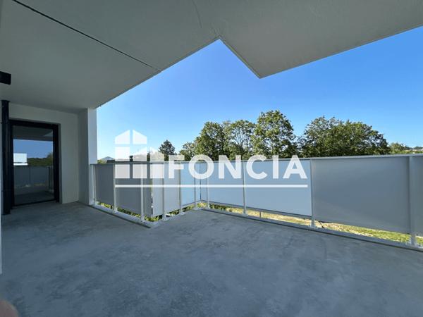 Location Appartement 3 pièces 66 m² - AVENUE DE BOLLAERT Lens 62300