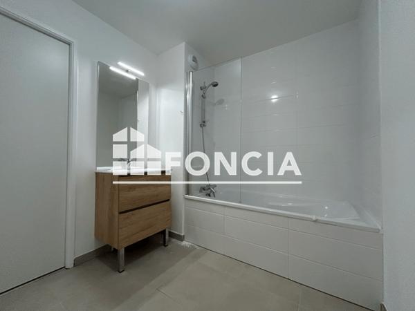 Location Appartement 3 pièces 66 m² - AVENUE DE BOLLAERT Lens 62300