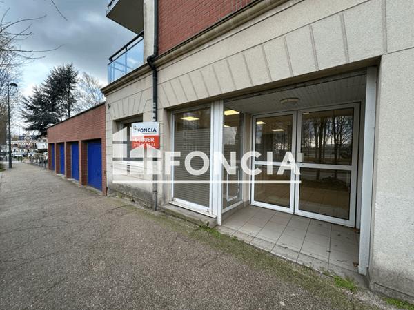 Location Local commercial 2 pièces 54 m² - 65 RUE JEAN LETIENNE Lens 62300