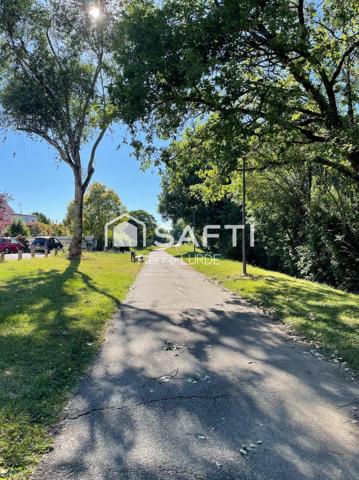 Lalande - Appartement T5 de 95 m2 sur jardin