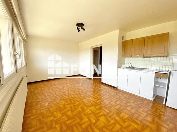 Location Studio 25 m² - 31 BIS RUE DU PONT NEUF Ville La Grand 74100