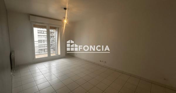 Location Appartement 2 pièces 43.91 m² - Clermont-ferrand 63000