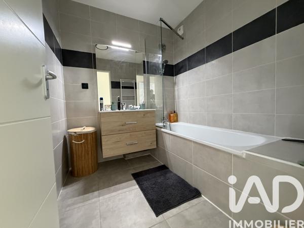 Maison à vendre 4 pièces 106 m² La Fare-les-Oliviers