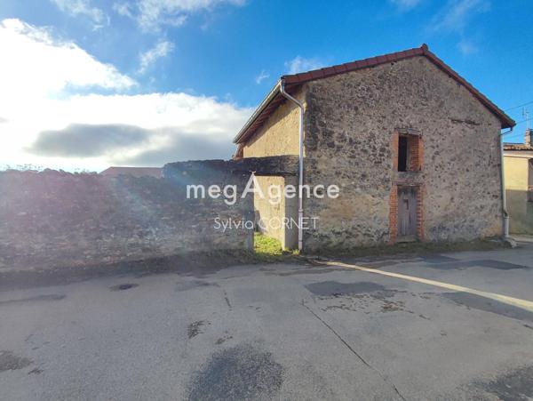 Maison à AMBERIEU-EN-BUGEY, 01500 - 2 pièces 80m²