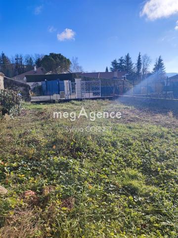 Maison à AMBERIEU-EN-BUGEY, 01500 - 2 pièces 80m²