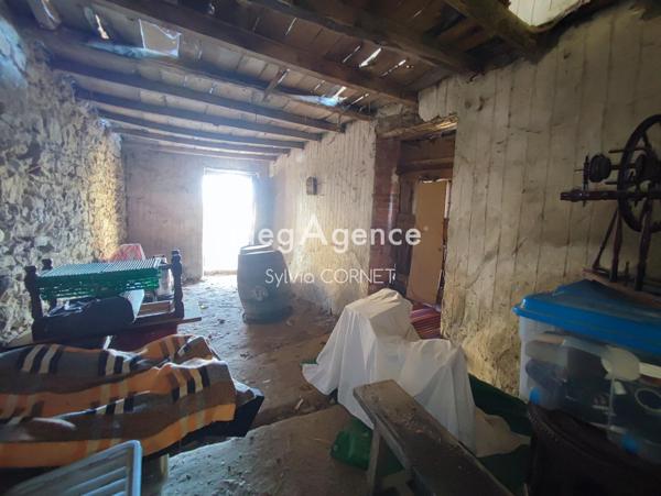 Maison à AMBERIEU-EN-BUGEY, 01500 - 2 pièces 80m²