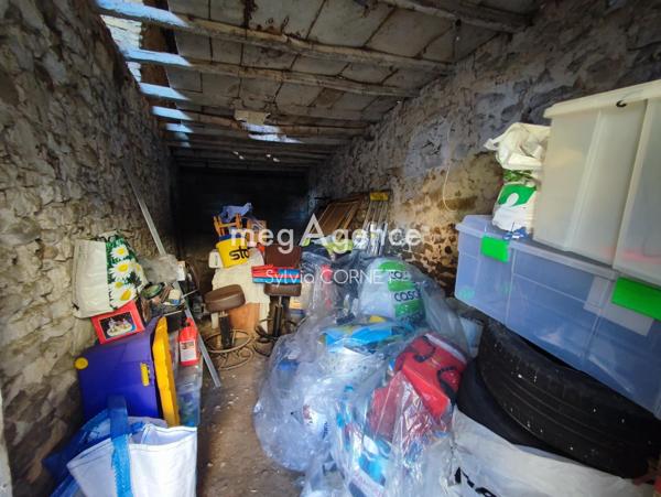 Maison à AMBERIEU-EN-BUGEY, 01500 - 2 pièces 80m²