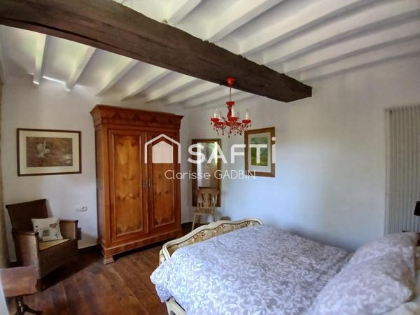 Propriété exceptionnelle avec son moulin et deux maisons, dépendances et 4.5 hectares