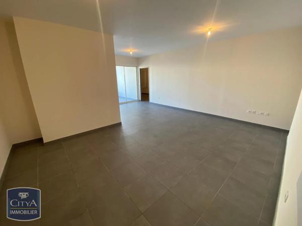 Appartement à louer 3 pièces 89.04m² Saint-Denis (97400)