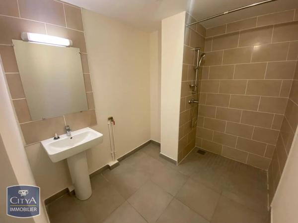 Appartement à louer 3 pièces 89.04m² Saint-Denis (97400)