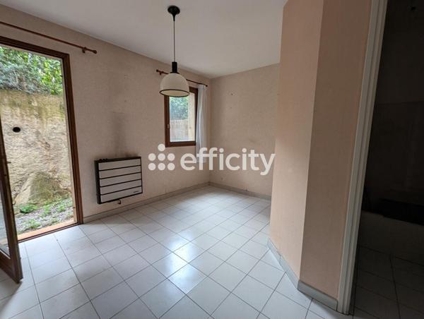 Appartement
         3 pièces
        - 63 m² 127 000 € *