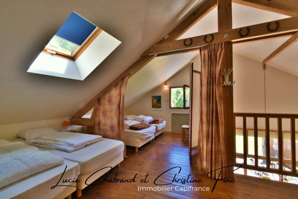 Maison à vendre 10 pièces EYGLIERS (05)