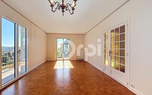 Maison à vendre    5 pièces • 166 m2 Brive-la-Gaillarde