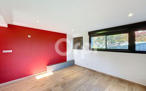 Maison à vendre    5 pièces • 166 m2 Brive-la-Gaillarde