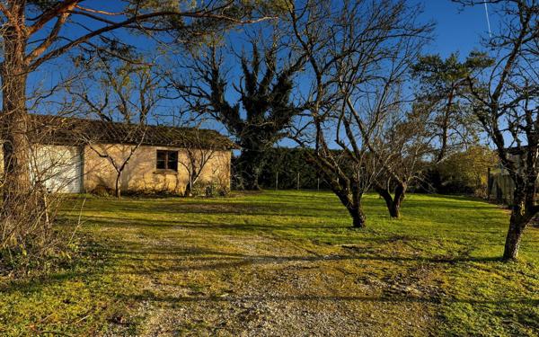 Maison à vendre    11 pièces •  Sorges