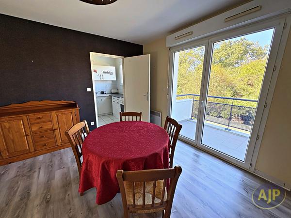 Appartement à vendre Pessac - 2 pièces, 47m² avec 1 chambre(s) à 185 000€ - AJP Immobilier Pessac