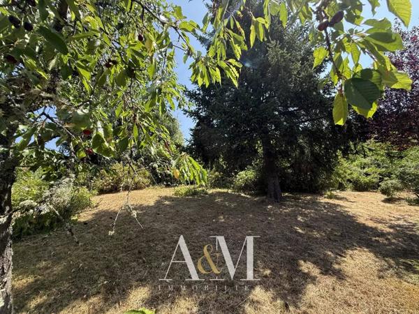 Villa T6 de 275 m² + sous-sol 180 m²/ 2548m²