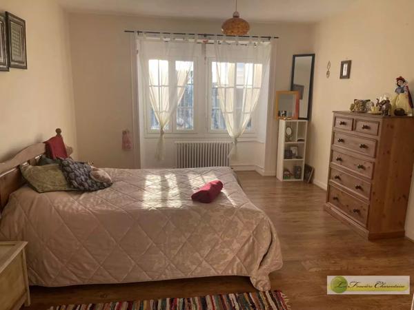 Vente immobilière : Maison à Aigre  8 pièces 300 m² 441 000 €- FONCIERE CHARENTAISE AIGRE.