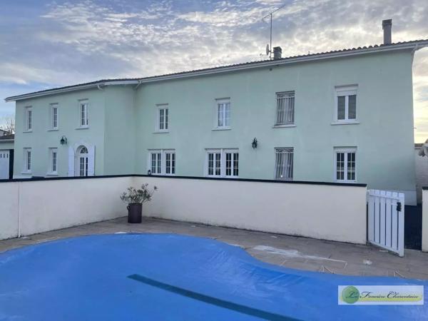 Vente immobilière : Maison à Aigre  8 pièces 300 m² 441 000 €- FONCIERE CHARENTAISE AIGRE.