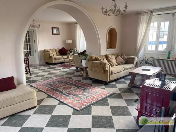 Vente immobilière : Maison à Aigre  8 pièces 300 m² 441 000 €- FONCIERE CHARENTAISE AIGRE.