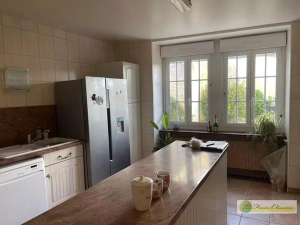 Vente immobilière : Maison à Aigre  8 pièces 300 m² 441 000 €- FONCIERE CHARENTAISE AIGRE.