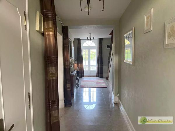 Vente immobilière : Maison à Aigre  8 pièces 300 m² 441 000 €- FONCIERE CHARENTAISE AIGRE.