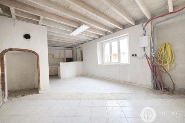 Champagne (07340) Maison de village à fort potentiel – Champagne