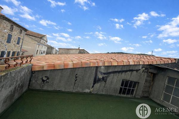 Champagne (07340) Maison de village à fort potentiel – Champagne