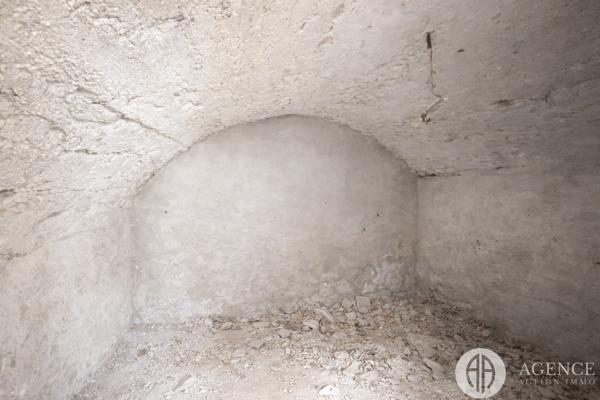 Champagne (07340) Maison de village à fort potentiel – Champagne